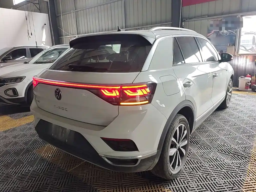 Volkswagen T-Roc — миниатюра 7