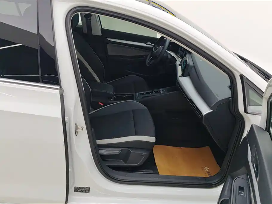 Volkswagen Golf 2023 280TSI DSG Pro