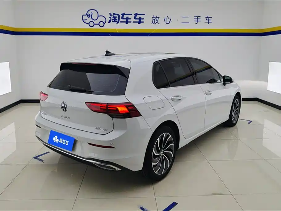 Volkswagen Golf 2023 280TSI DSG Pro