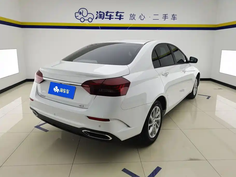 Geely Emgrand — миниатюра 3