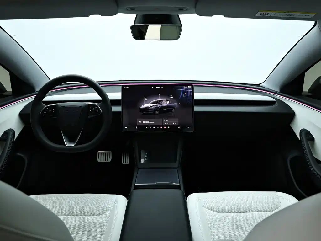 Tesla Model 3 — миниатюра 15