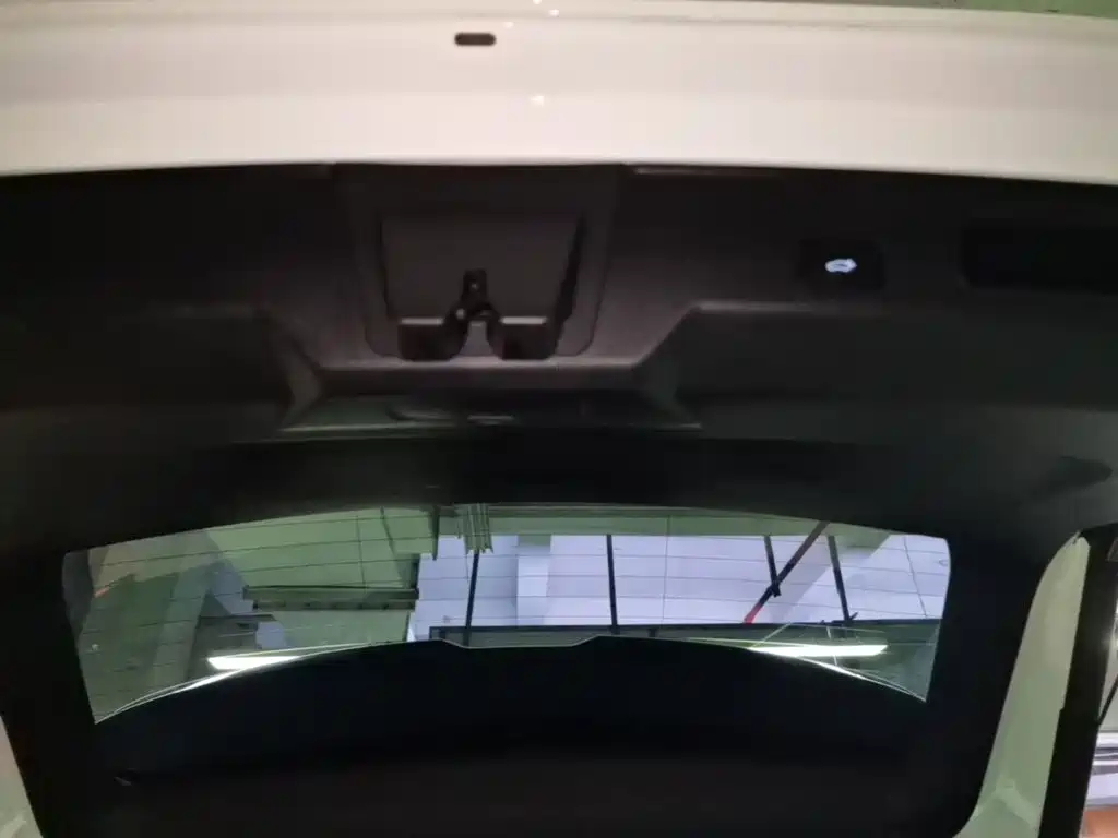 Geely Boyue L — миниатюра 19
