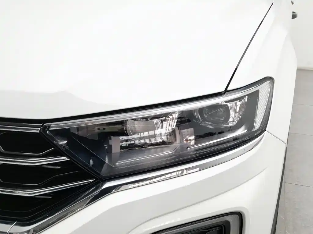Volkswagen T-Roc — миниатюра 7