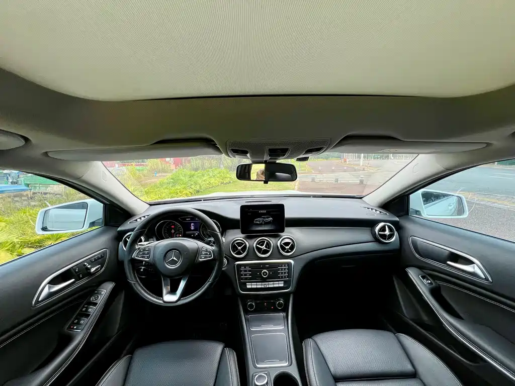 Mercedes-Benz GLA — миниатюра 5