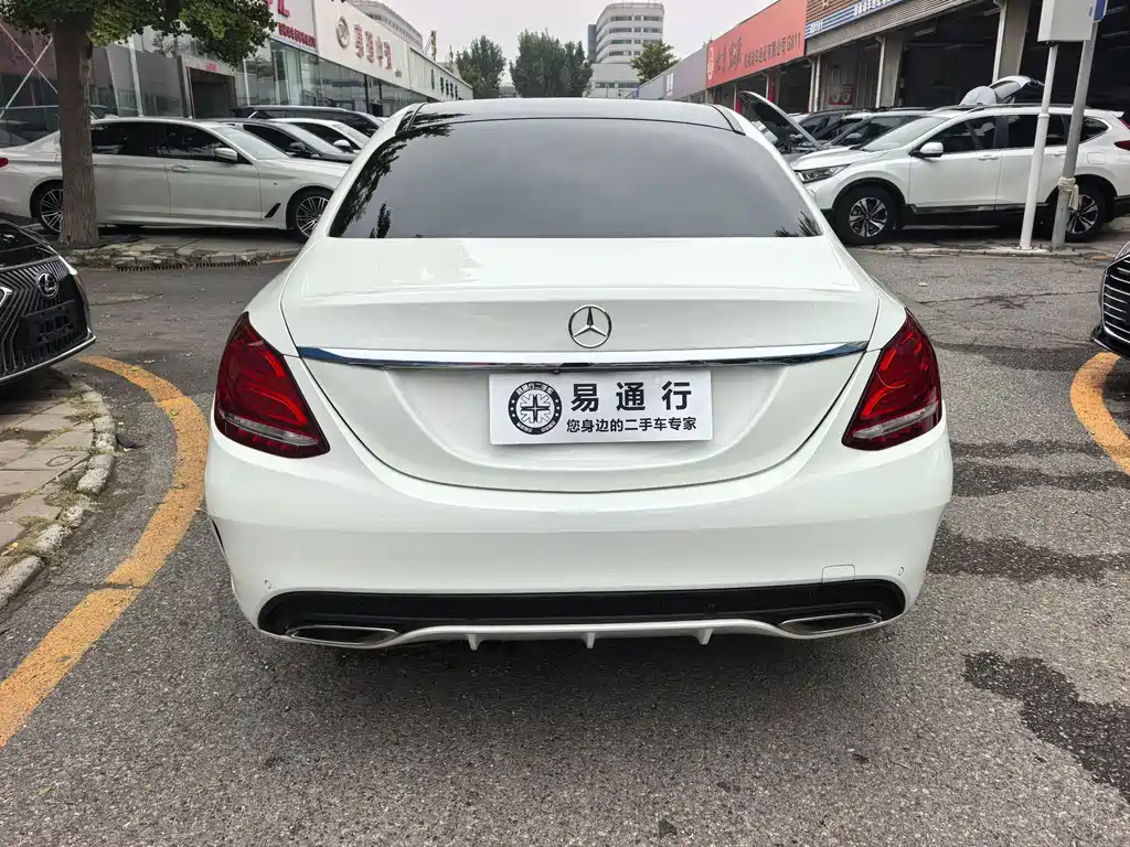 Mercedes-Benz C-Class — миниатюра 15