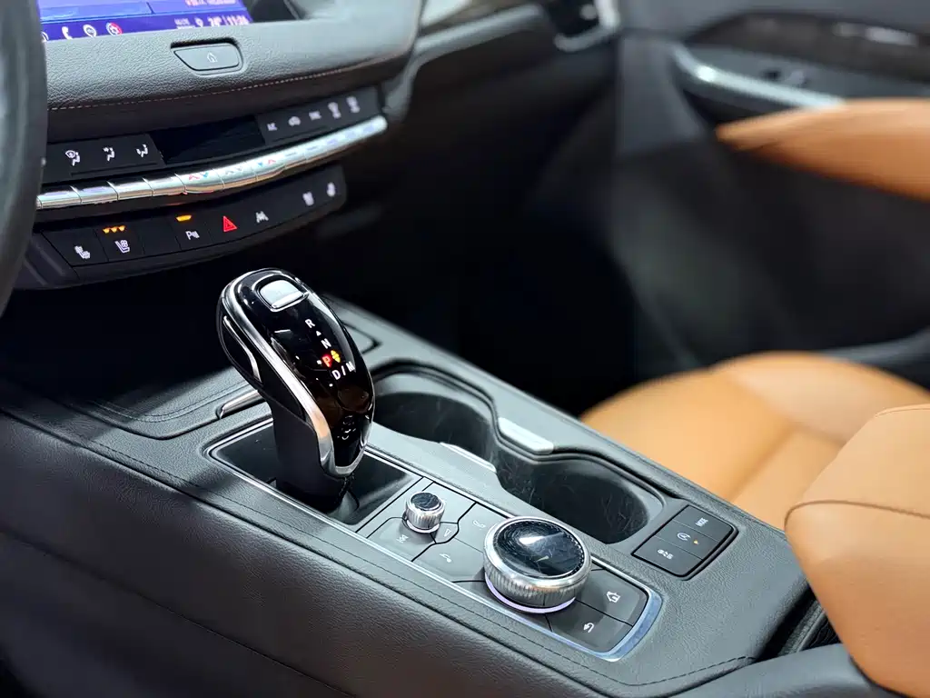 Cadillac XT4 — миниатюра 13