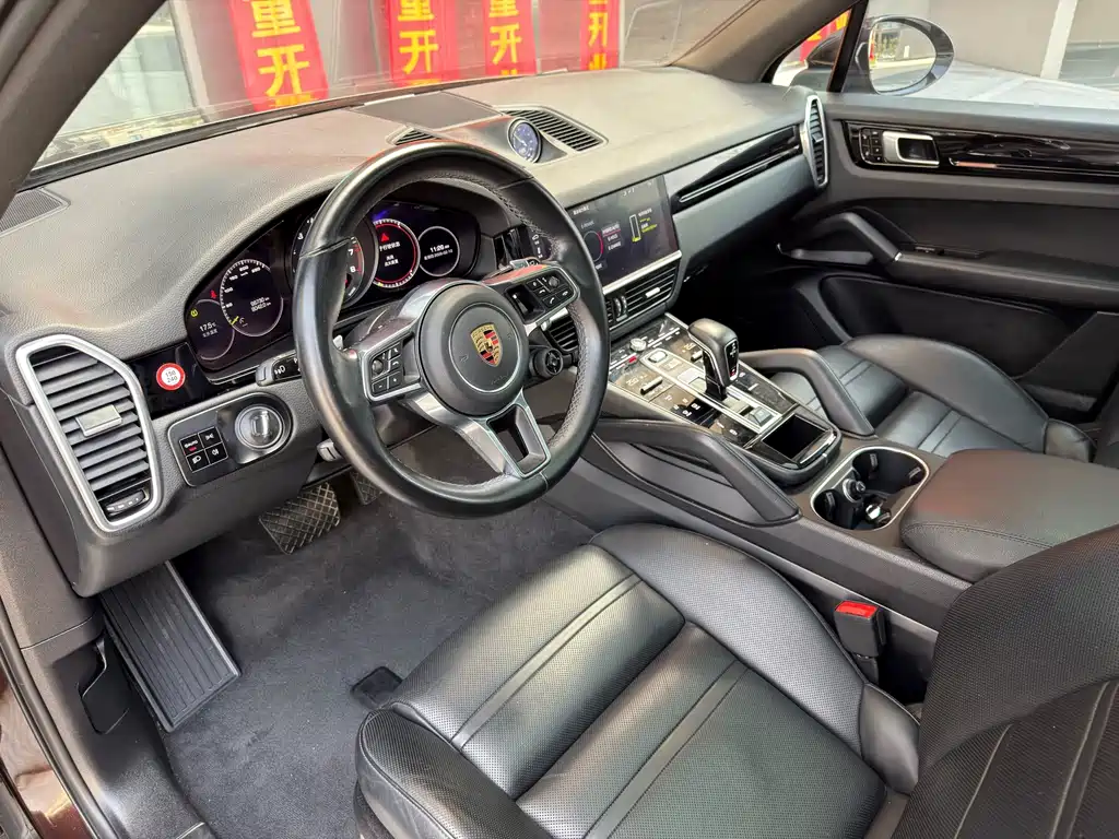 Porsche Cayenne Hybrid — миниатюра 5