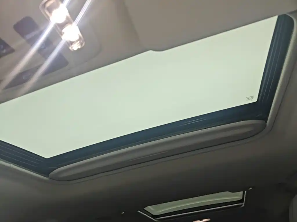 Toyota Granvia — миниатюра 18