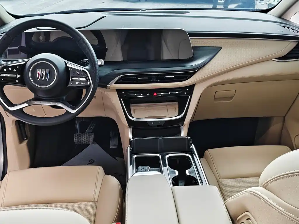 Buick GL8 Hybrid — миниатюра 6