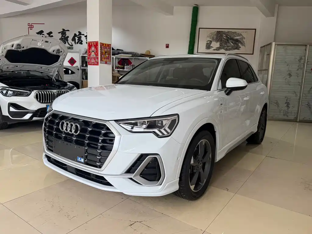 Audi Q3 2022 35 TFSI Fashion Dynamic Type