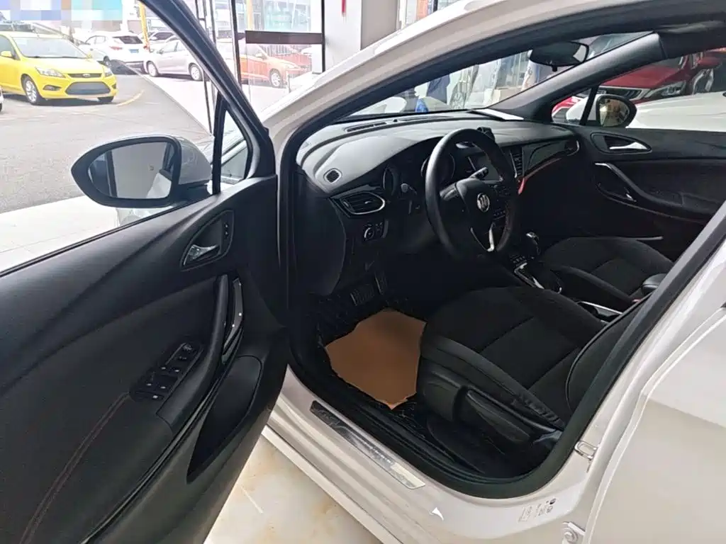 Buick Verano — миниатюра 16