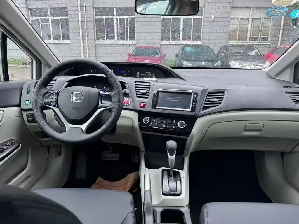 Honda Civic — миниатюра 5