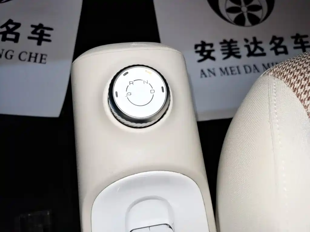 Wuling MINIEV — миниатюра 14