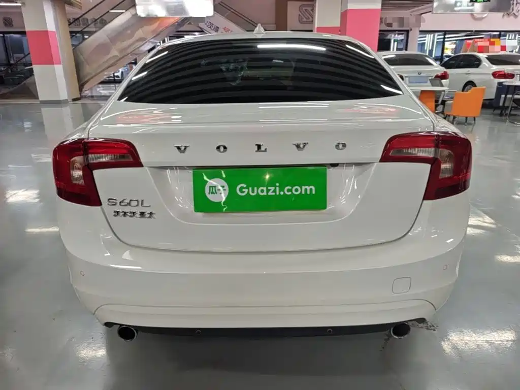 Volvo S60 — миниатюра 6