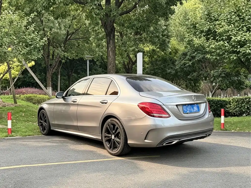 Mercedes-Benz C-Class — миниатюра 10