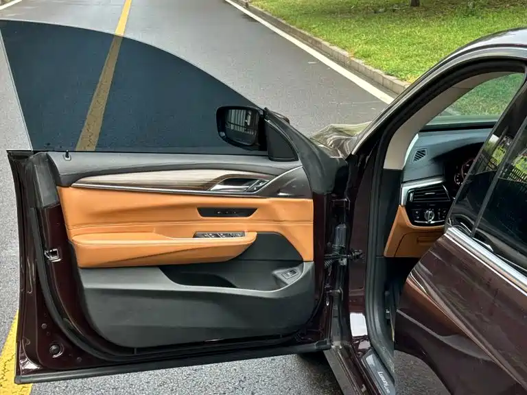 BMW 6 Series GT — миниатюра 5