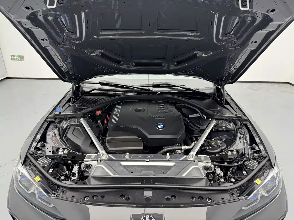 BMW 4 Series — миниатюра 13