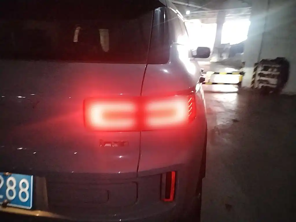 Geely Icon — миниатюра 8
