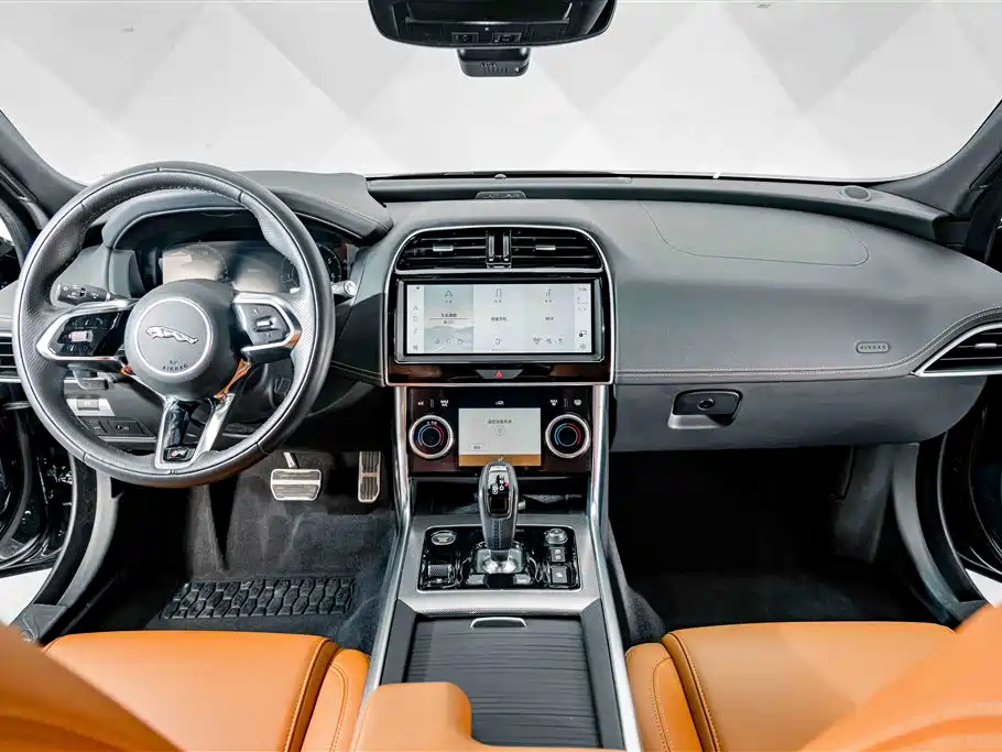 Jaguar XEL — миниатюра 10
