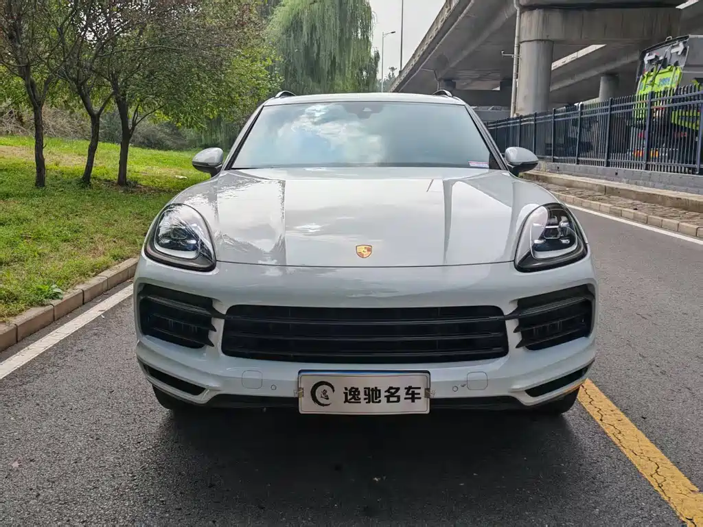 Porsche Cayenne — миниатюра 2