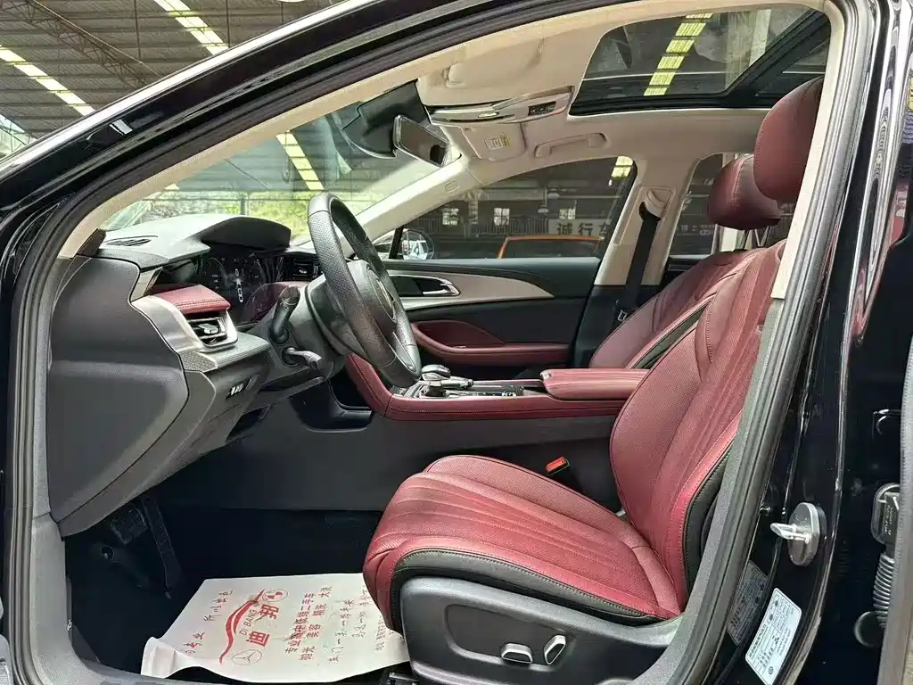 Hongqi Hongqi H5 — миниатюра 12