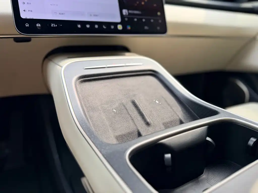 NIO ET5T — миниатюра 20