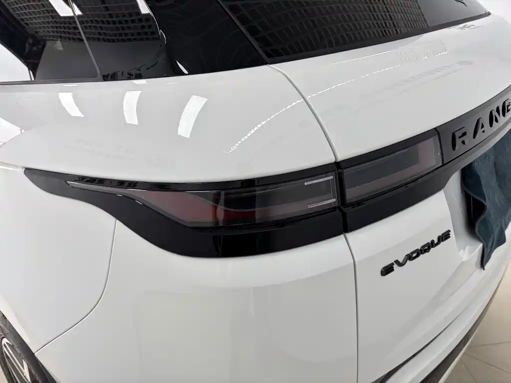 Land Rover Evoque — миниатюра 11