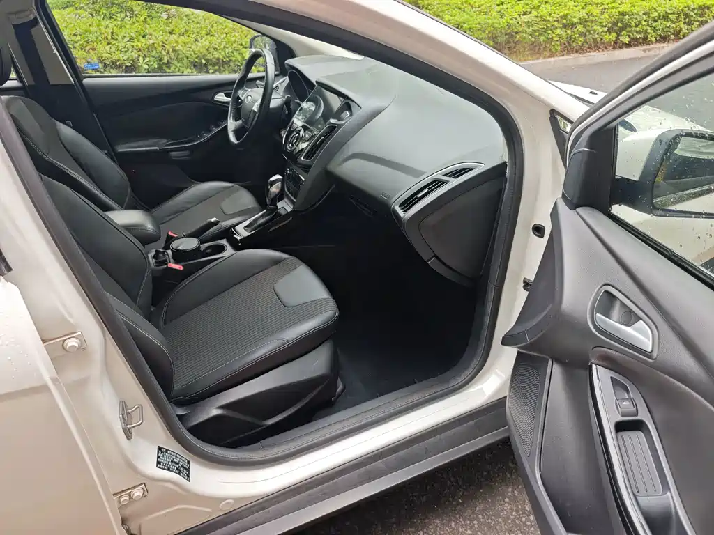 Ford Focus — миниатюра 9