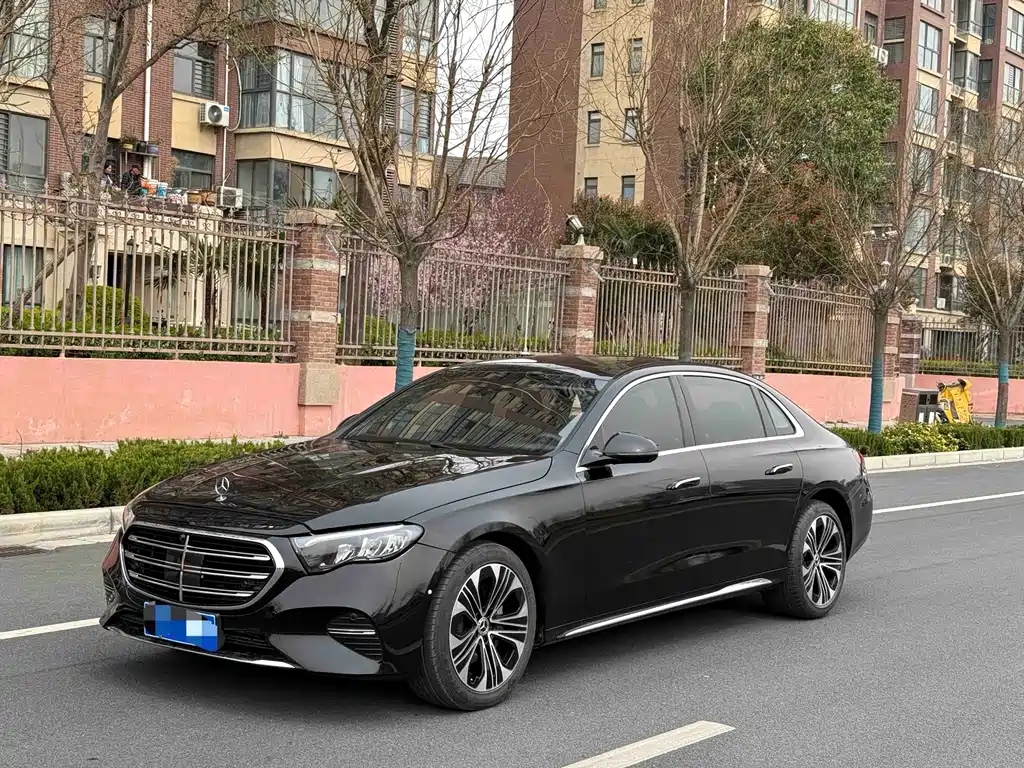 Mercedes-Benz E-Class 2025