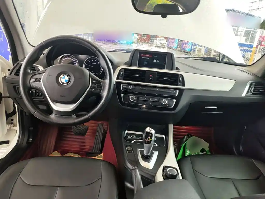 BMW 1 Series (Import) — миниатюра 10