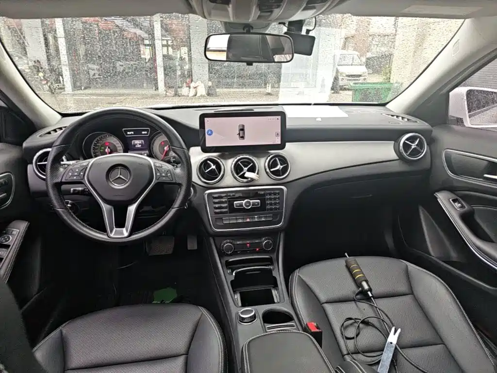 Mercedes-Benz GLA — миниатюра 10