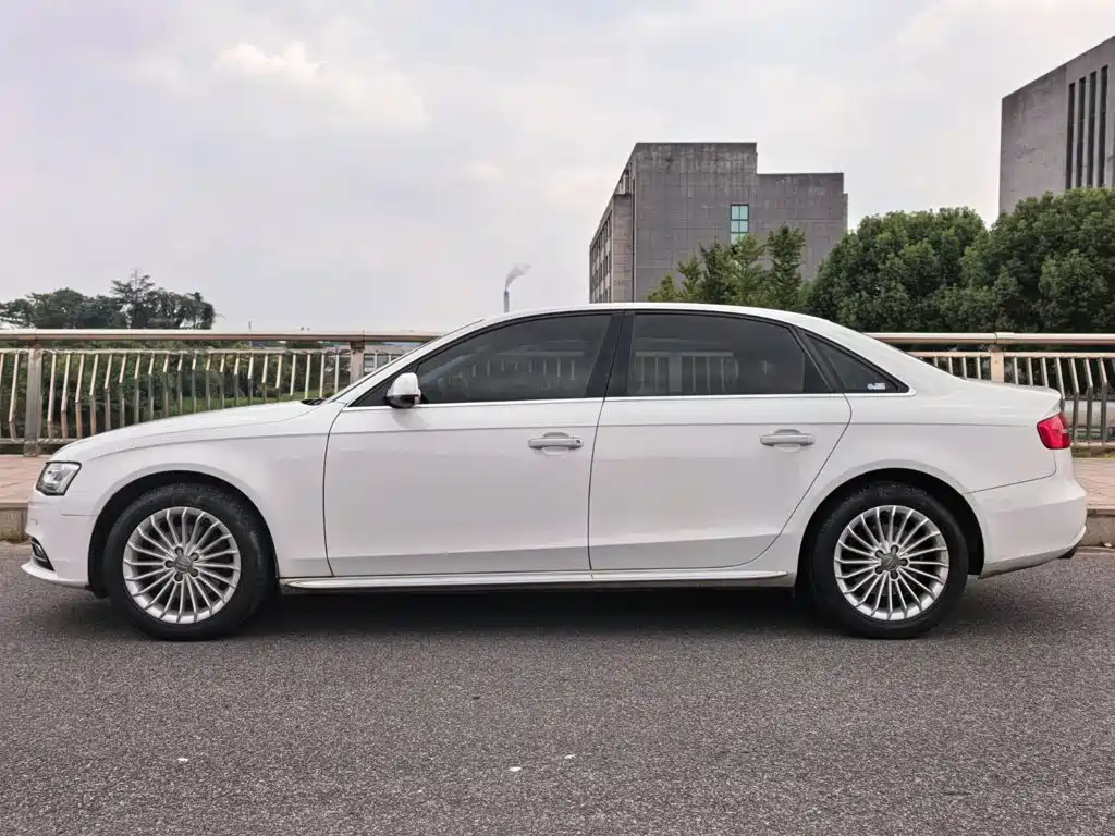 Audi A4L — миниатюра 2