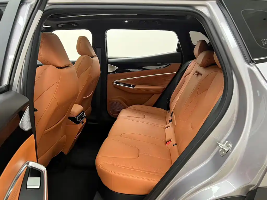 Geely Boyue — миниатюра 9