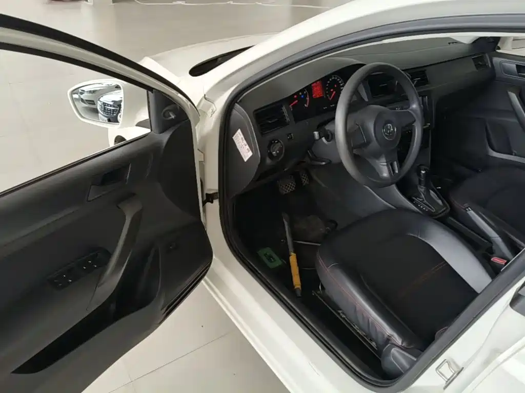 Volkswagen Santana — миниатюра 16