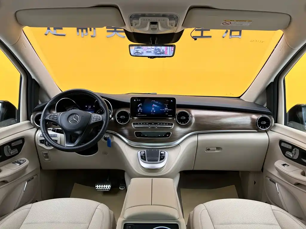 Mercedes-Benz V-Class — миниатюра 37