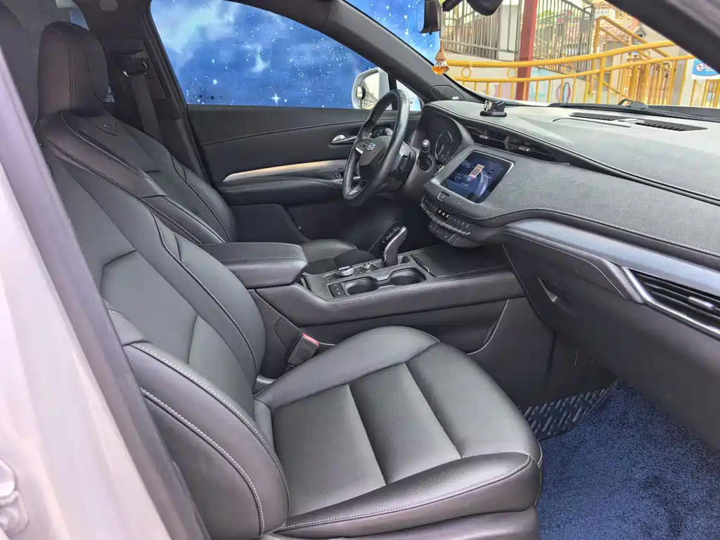 Cadillac XT4 — миниатюра 11