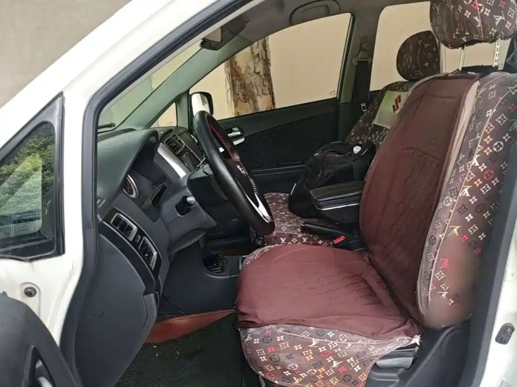 Suzuki Liana A6 — миниатюра 15