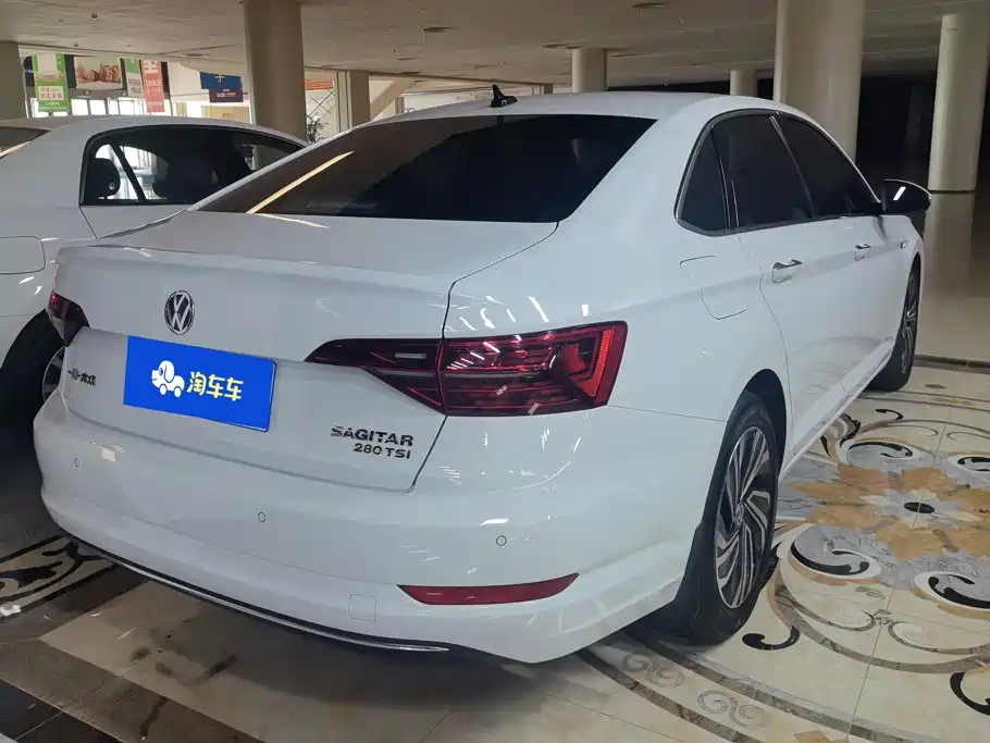 Volkswagen Sagitar 2022 200TSI DSG