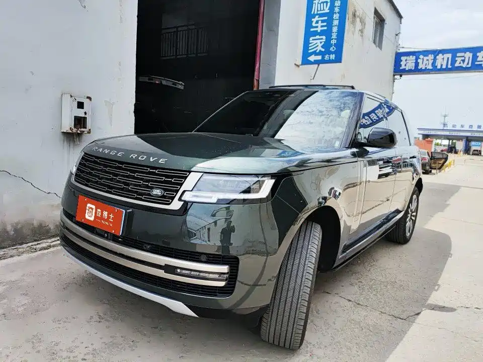 Land Rover Range Rover 2023 3.0 L6 400PS Long Wheelbase