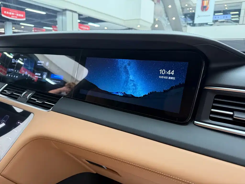Li Auto Li ONE — миниатюра 17