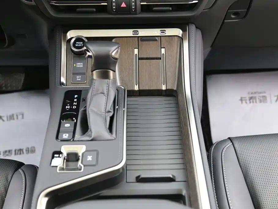 Lexus GX — миниатюра 14