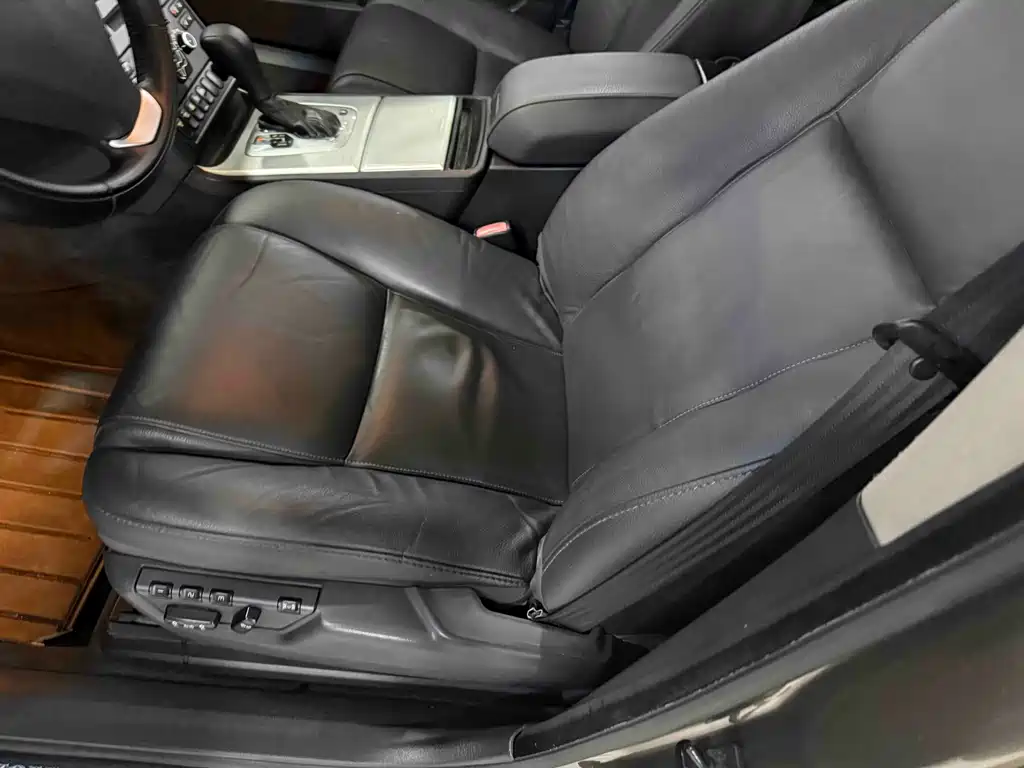Volvo XC Classic — миниатюра 7