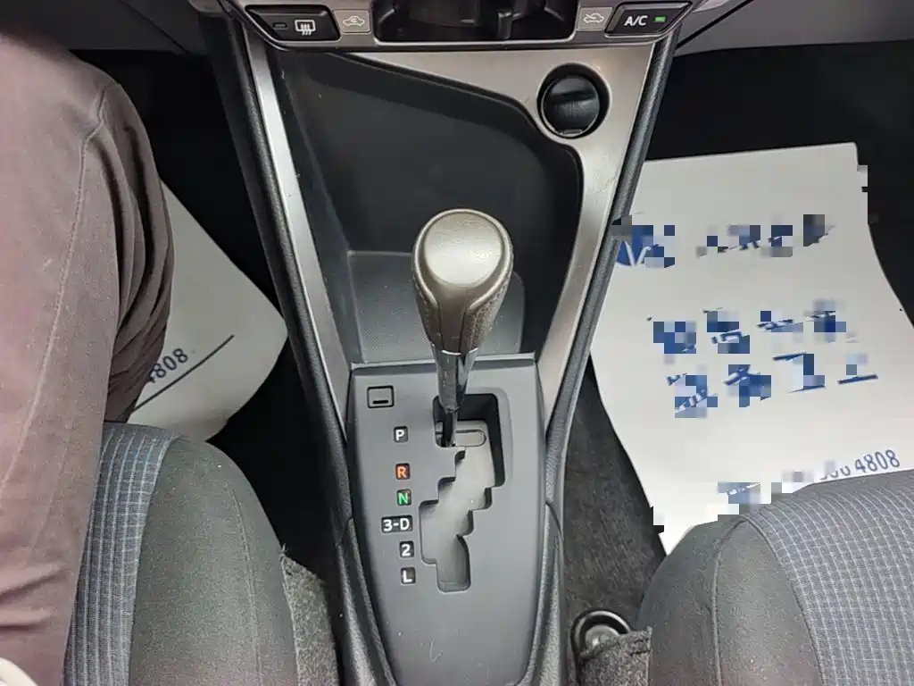 Toyota Yaris L — миниатюра 14