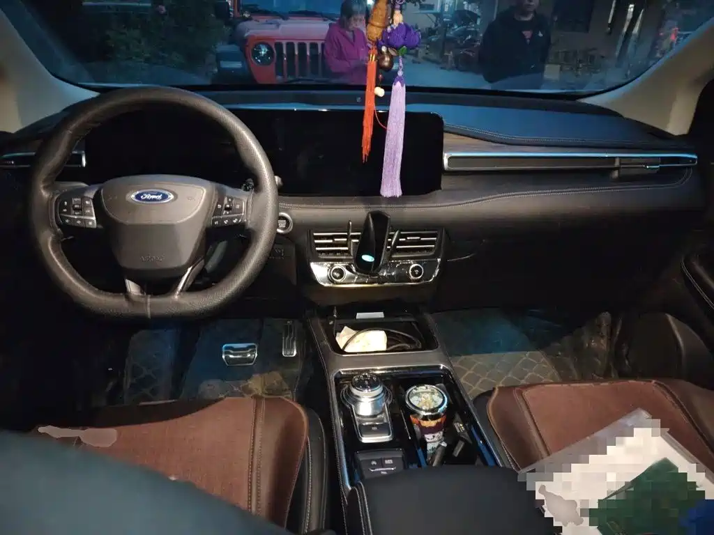 Ford Edge — миниатюра 5