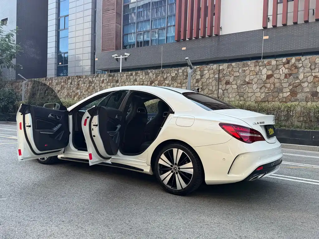 Mercedes-Benz CLA (Import) — миниатюра 21