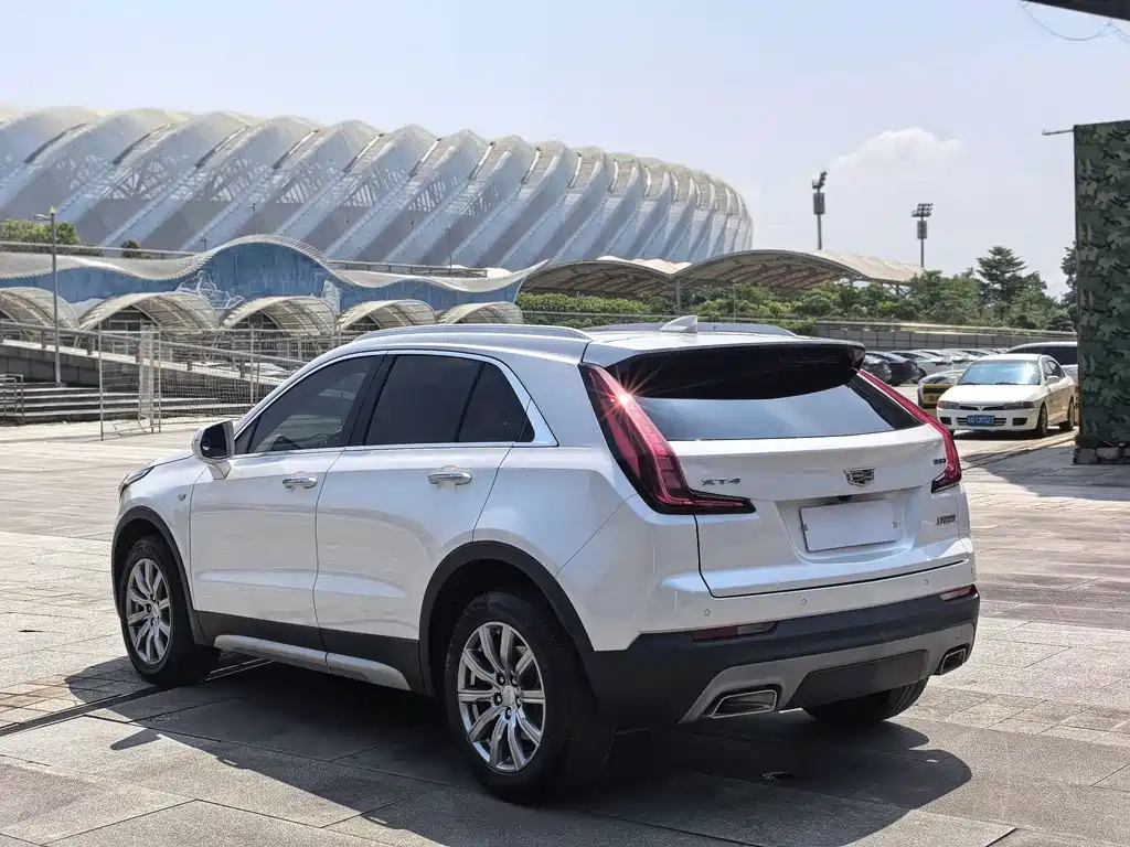 Cadillac XT4 — миниатюра 6