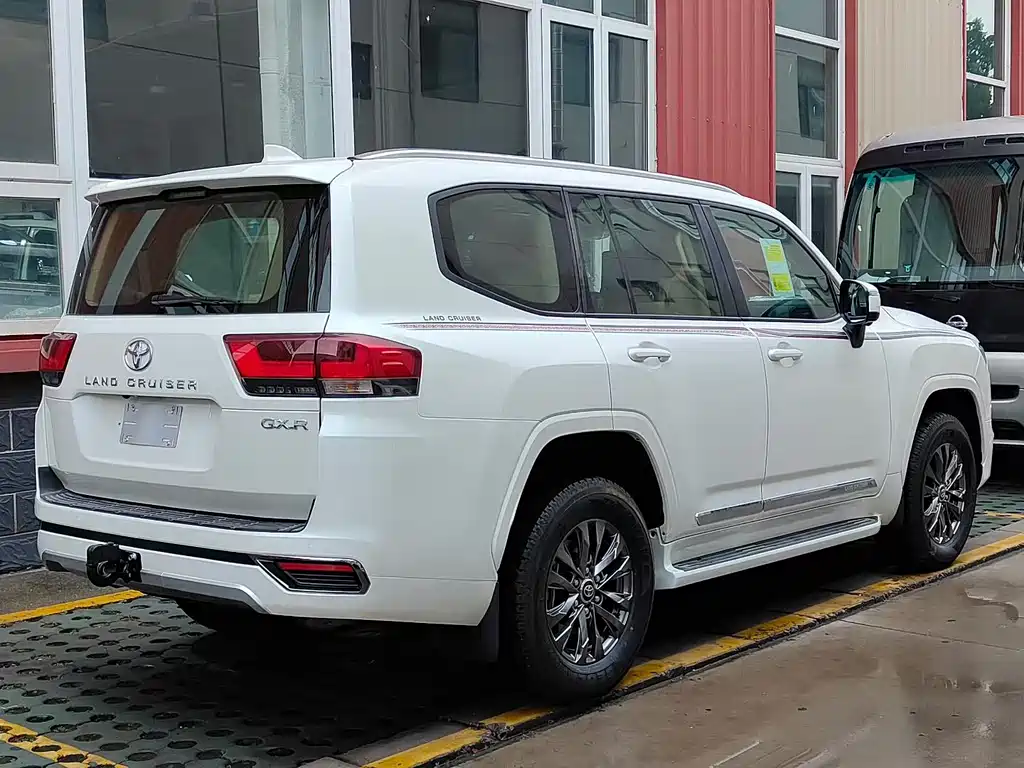 Toyota Land Cruiser — миниатюра 4