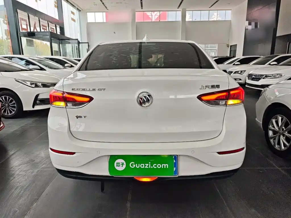 Buick Excelle — миниатюра 6