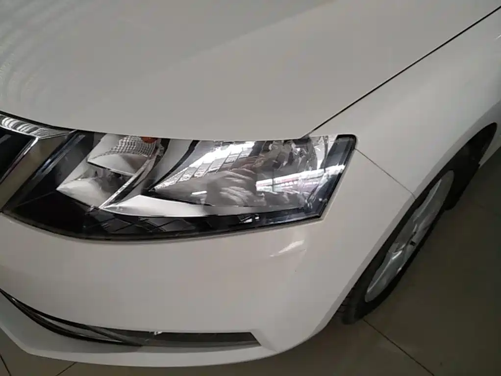 Skoda Rapid Spaceback — миниатюра 24