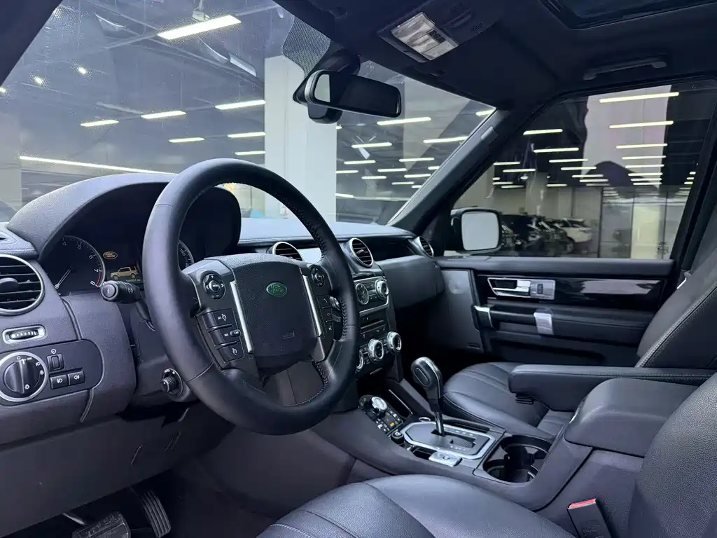Land Rover Discovery — миниатюра 4